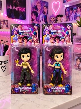 KPOP Demon Hunters Zoey Figure Dolls 2-Pack – Two Outfit Styles